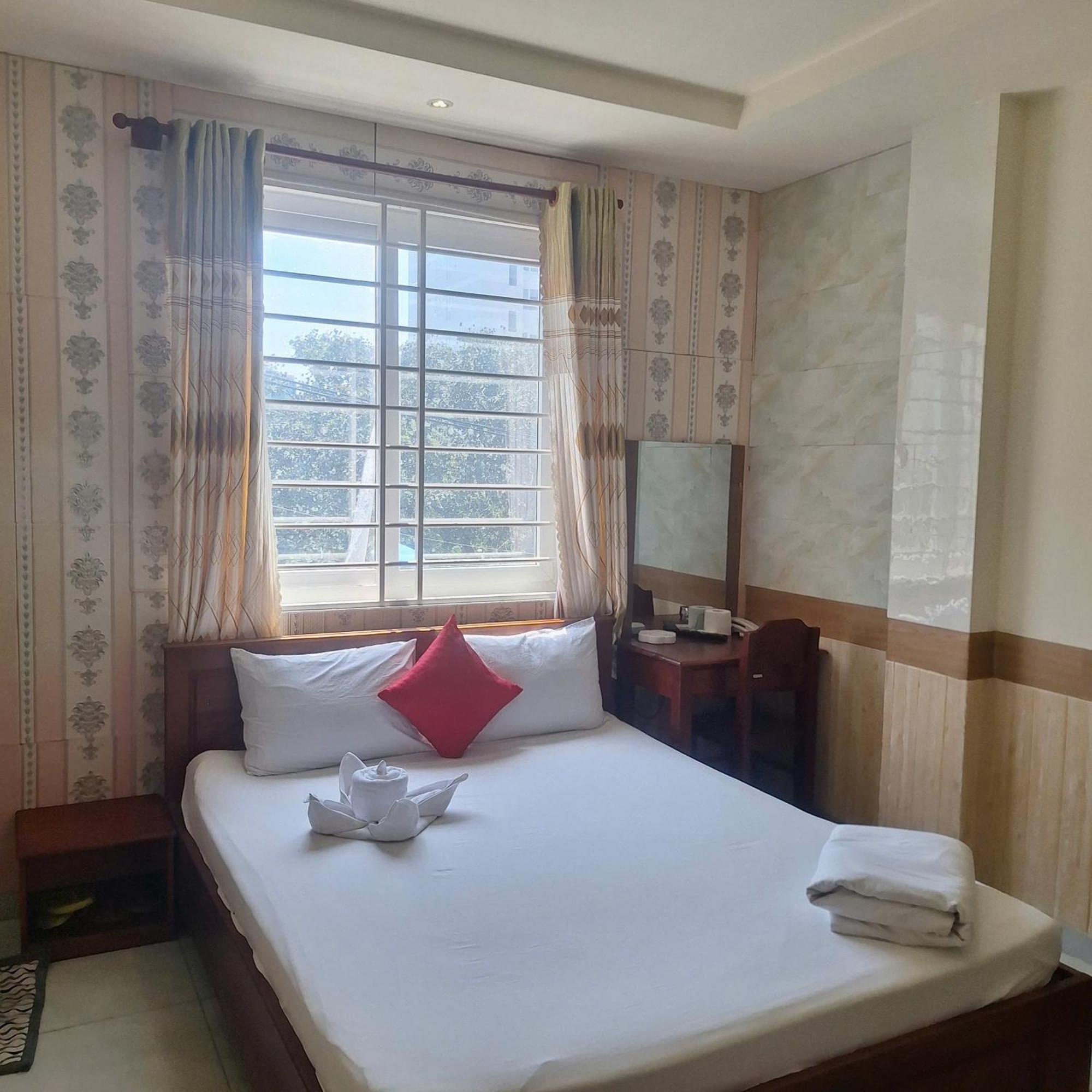 Damry Hotel Хошимин Экстерьер фото